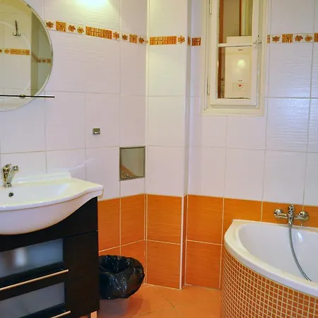 Grus Apts Prague, 2bdr, Walk To Prague's Castle 布拉格