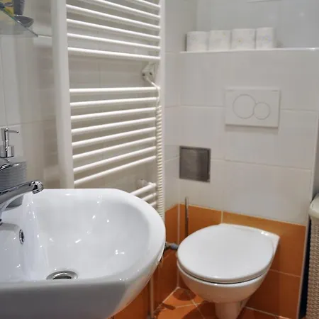 Grus Apts Prague, 2bdr, Walk To Prague's Castle 公寓 布拉格
