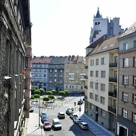 公寓 Grus Apts Prague, 2bdr, Walk To Prague's Castle 布拉格