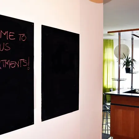 Grus Apts Prague, 2bdr, Walk To Prague's Castle Appartamento *